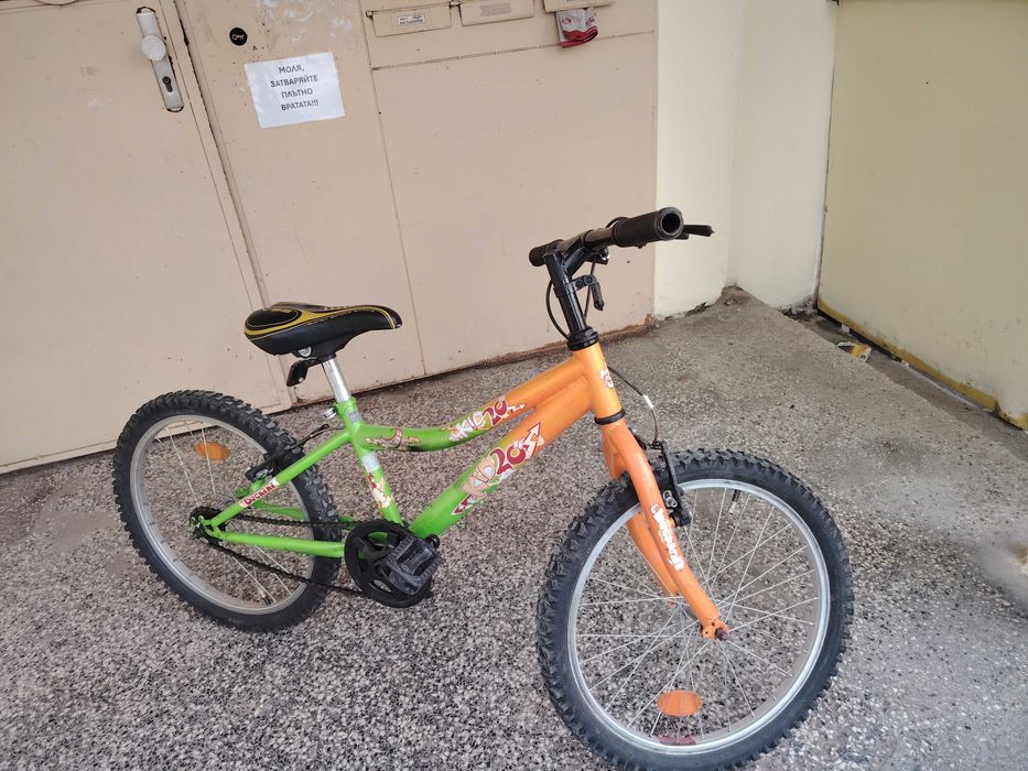 Детски велосипед в отлично състояние. Размер 20" Без скорости.