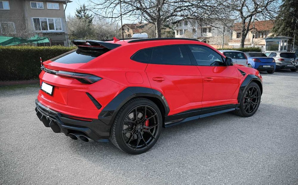 Mощен и красив LAMBORGINI Urus NOVITEC 800 кола за бал или сватба