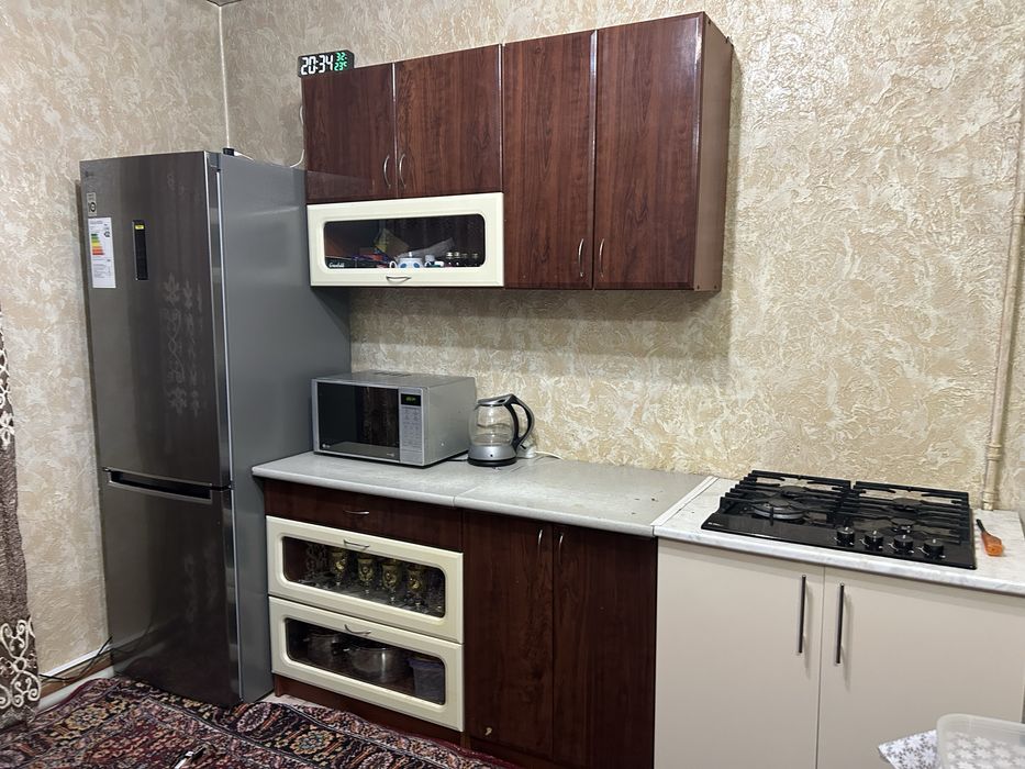 Кухонный гарнитур продам срочно