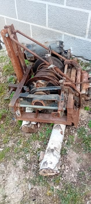 Vând troliu de 20 de tone