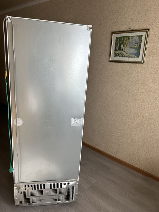 Продаю холодильник LG No frost!