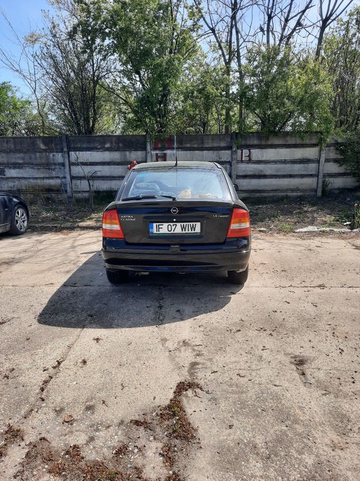 Vand opel astra albastru