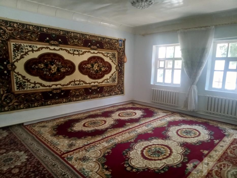 Үй сатылады, келісімді.
