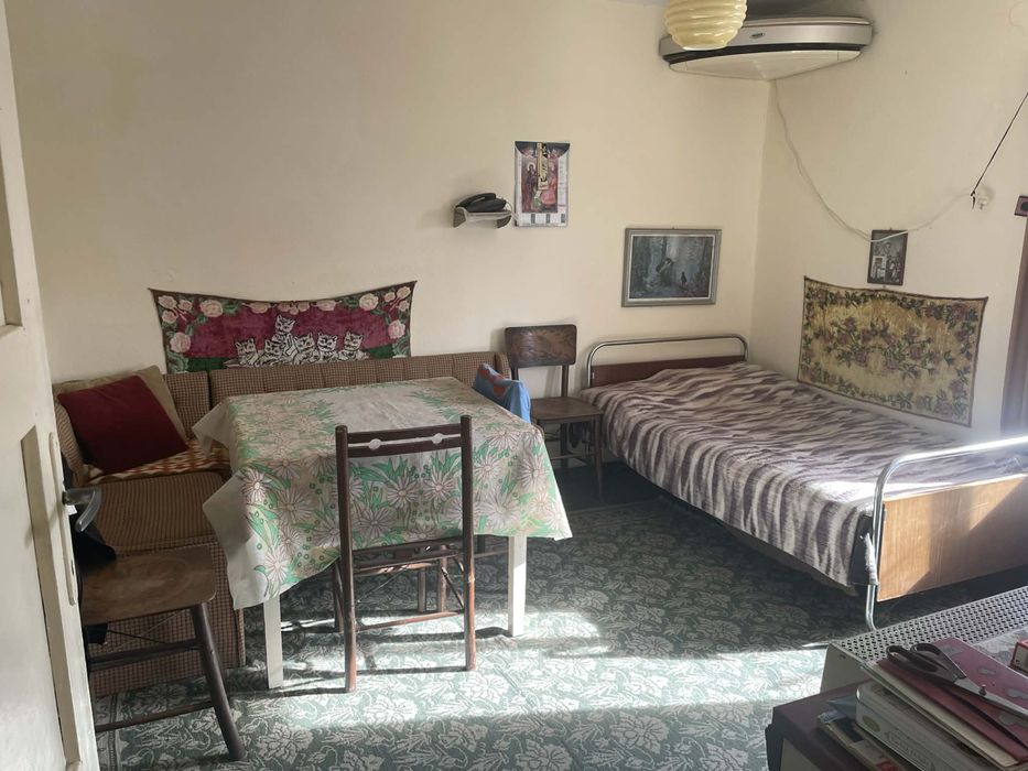 Собственик Продава къща с двор в село Млада Гвардия