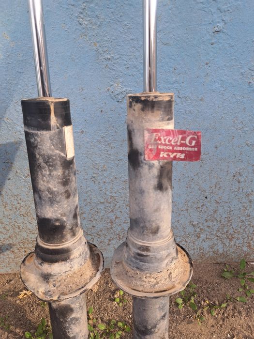 Амортизаторы Тойота Прадо 120 б/у