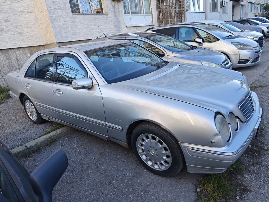 Mercedes-Benz E320 4MATIC 2001г.