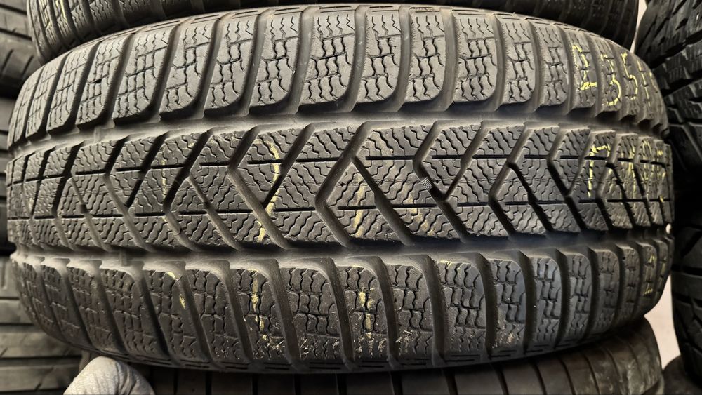 235 55 17 pirelli зима 4 штуки