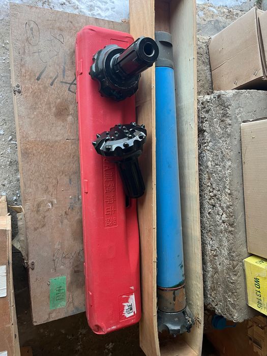 Сондажен Пневмо ударник/Чук