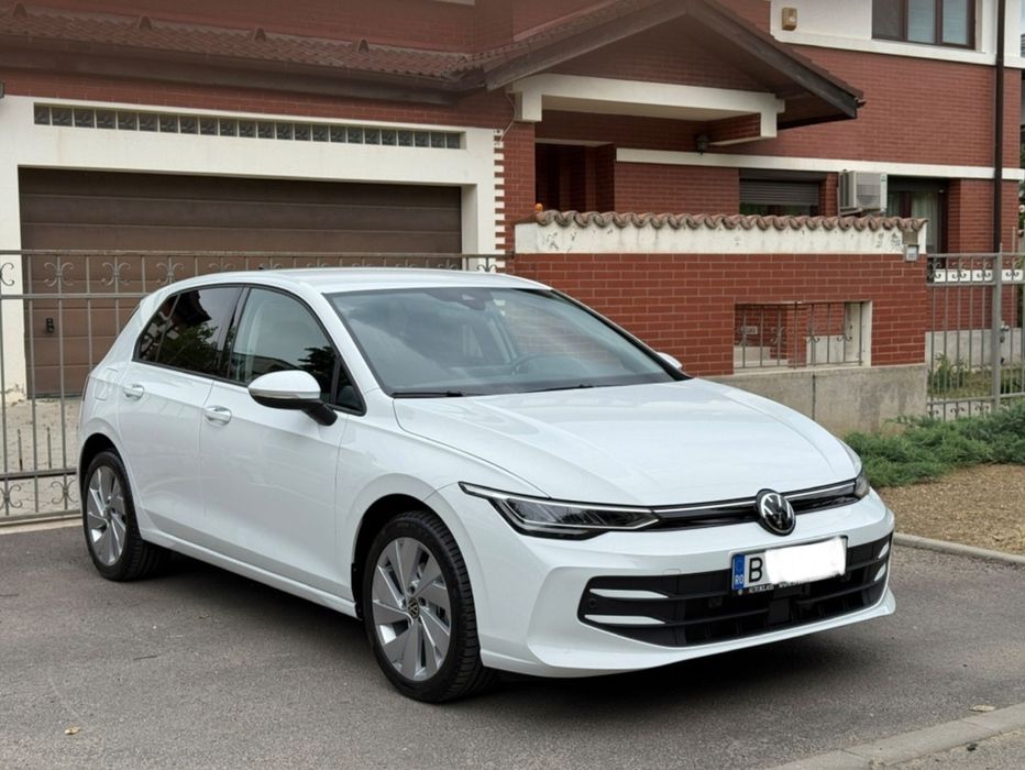 VOLKSWAGEN Golf 2024 — imagine 3