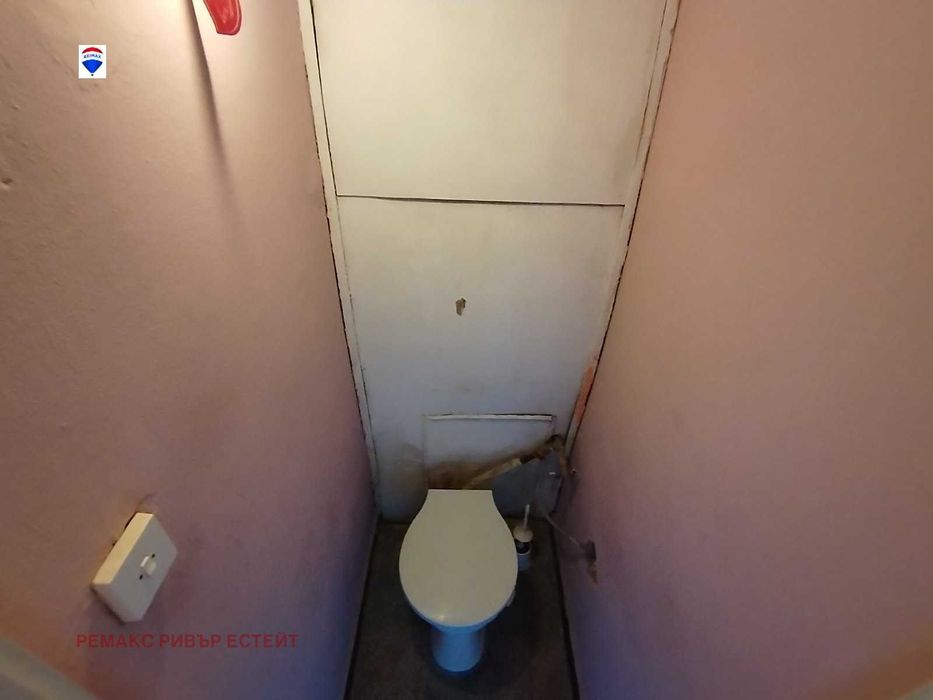 Продава се Тристаен апартамент в Русе, Родина 2 - 81 кв.м за 1123 €/кв.м - Снимка #13