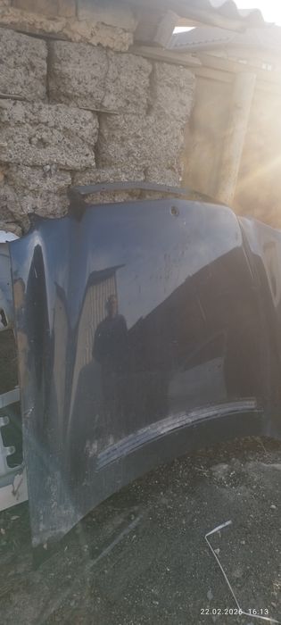 Капот mercedes-benz 210