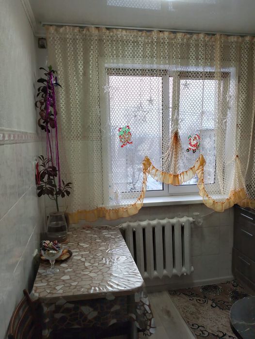 Продам 2х в центре .