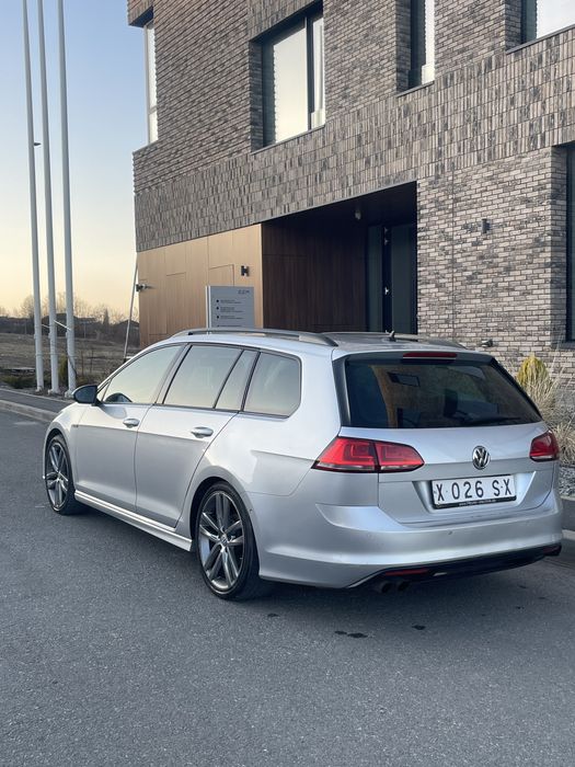 Volkswagen Golf 7 – 2015 | R line/Euro 6 / 150 cp  DSG