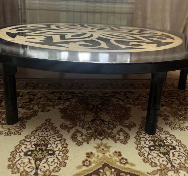 Стол ручной работы