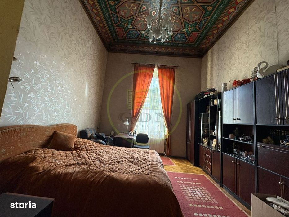 Apartament, 3 camere, 95 mp, decomandat, zona Centrala