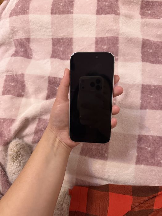 Продам iPhone 17 256 gb