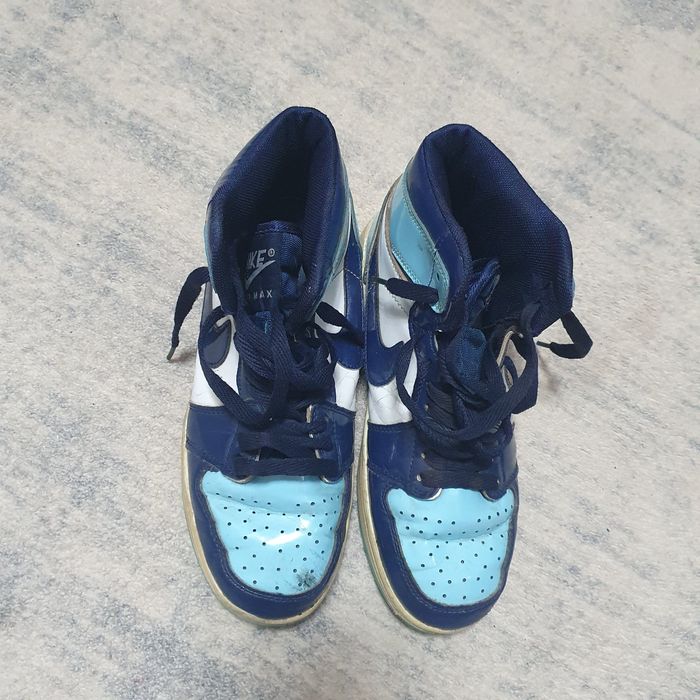 Отдам обувь ботинки и кроссовки