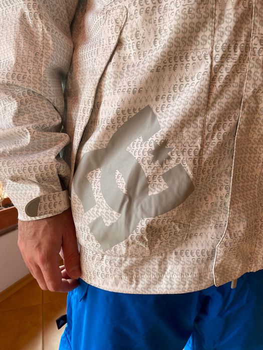 Сноуборд якета и панталони на ниски цени