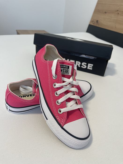 Tenesi Converse Dama, diverse modele si marimi