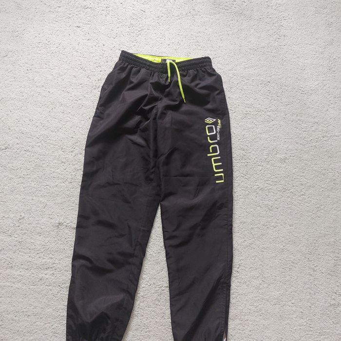 Разгрузка женской одежды