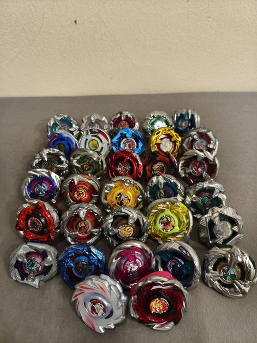 Продам Beyblade x
