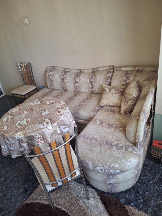 Кухненски диван маса и 2 стола