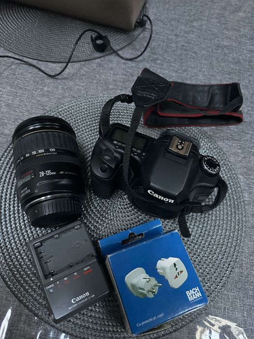 Aparat foto Canon EOS 40D cu obiectiv 28-135 mm,1,6ft ultrasonic