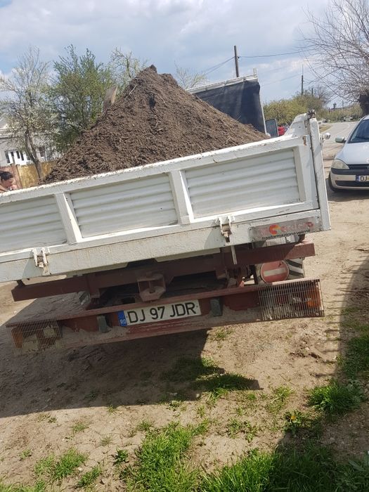 Pamant de gazon. Gradina florii pomii mranita pământ vegetal