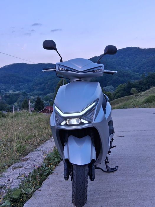 Vand Scuter fara permis