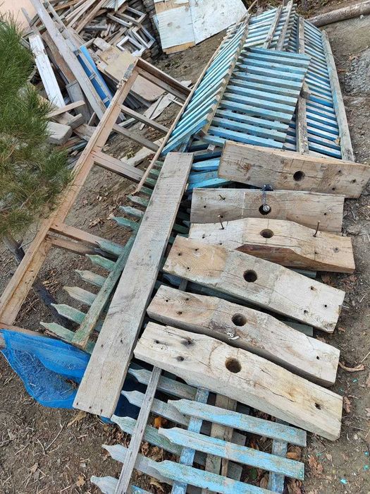 ўтин учун ёғоч сотилади