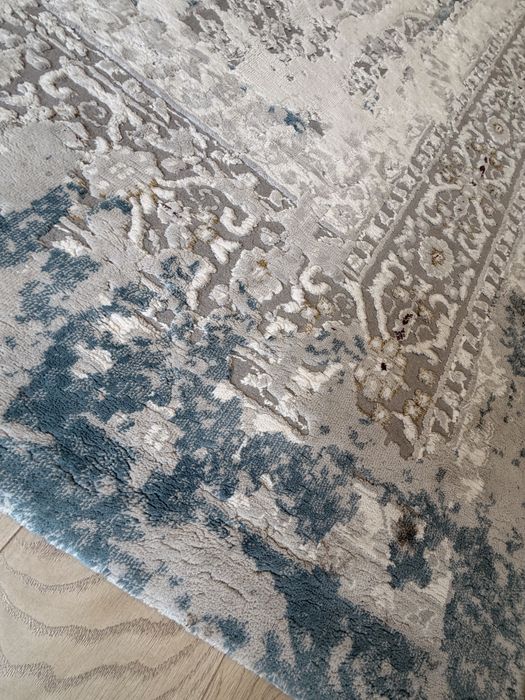 Продам большой ковер 2,5 *3,5 м