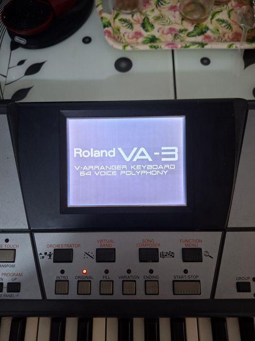 Orga Roland VA-3