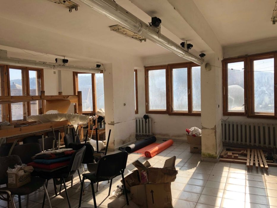 МАСИВНА КЪЩА с РЗП 1000 кв.м., град Калофер