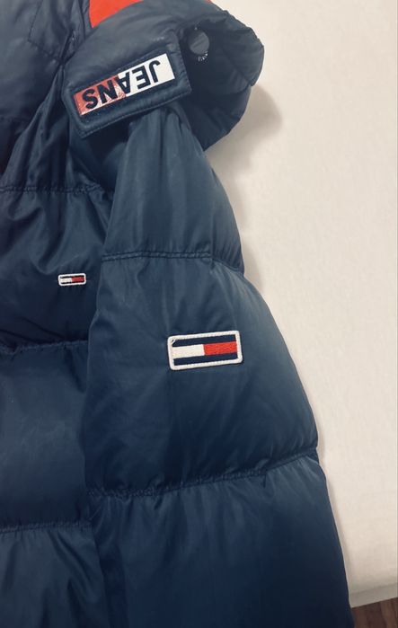 Geaca Tommy H  barbati ..noua . Detalii in privat