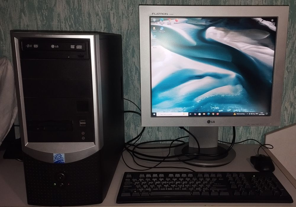 Настолен компютър