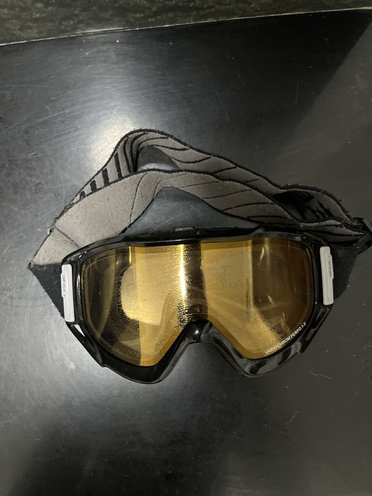 Продавам очила и каска за ски (могат да се използват и за друго)