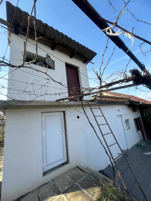 Продава се Къща в Търговище, Вилна зона - 70 кв.м за 911 €/кв.м - Снимка #12