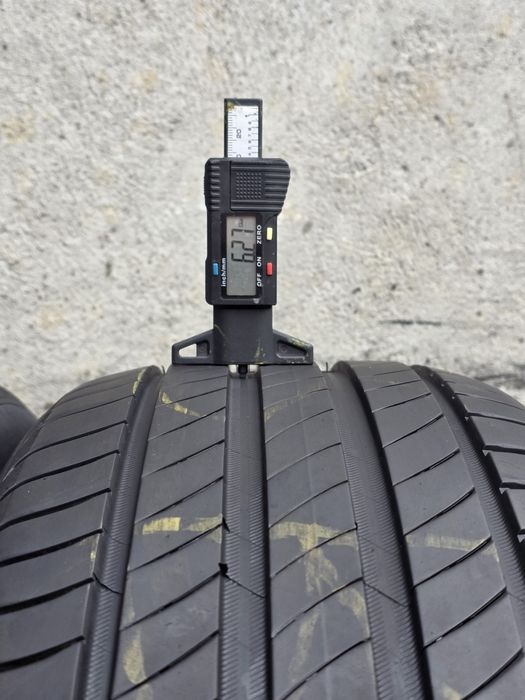 Vând patru anvelope de vara michelin primacy 4 225 45 17 dot 0522