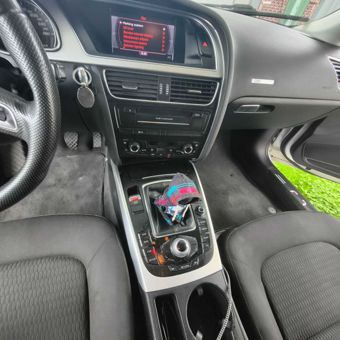 Vând Audi A5 cupe
