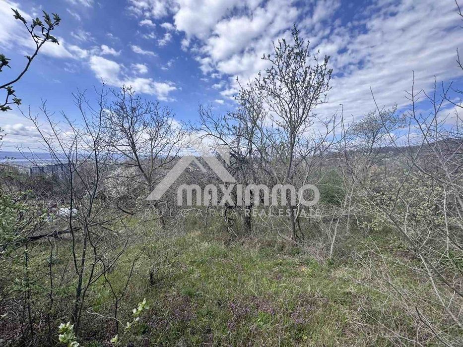 Парцел в Варна-м-т Планова площ 1140 цена 95000