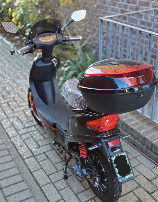 SCUTER TROTINETA ELECTRICA Rolektro Germania  25/45 km/h 2000 w