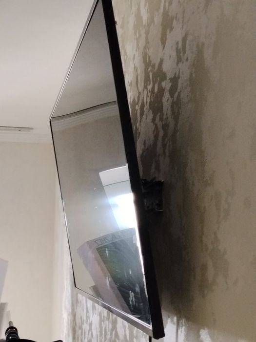 Продам телевизор марки LG