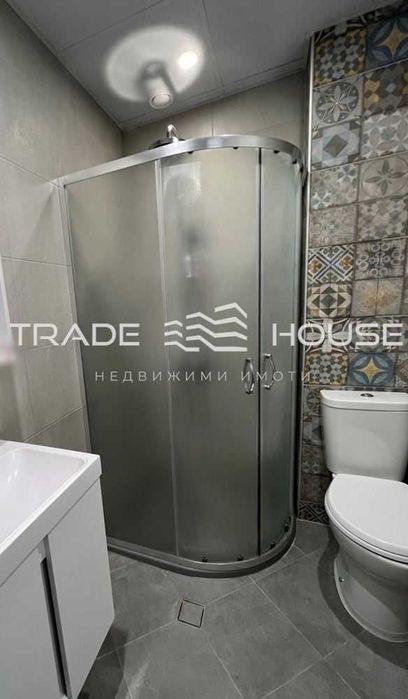 Дава се под наем Двустаен апартамент в Пловдив, Кючук Париж - 63 кв.м за 408 € - Снимка #2