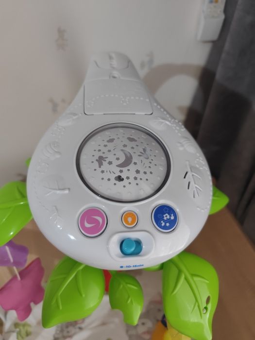 Музикална въртележка Winfun с прожектор