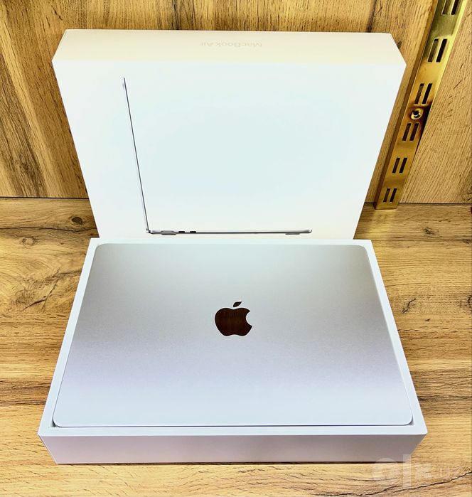 MacBook Air M3 13" 8/256 Silver - Full Box (Макбук - Ноутбук)