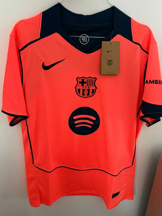 Tricou Barcelona third kit sezonul 2025-2026