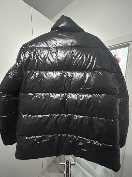 Яке Calvin Klein