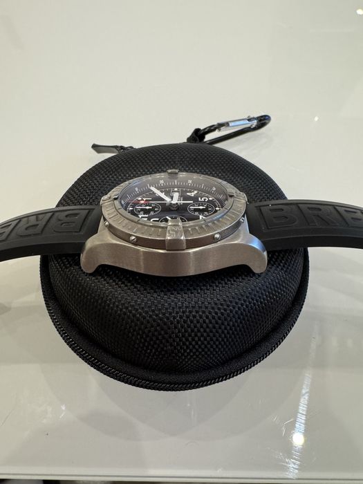 Breitling Avenger Chronograph Titanium