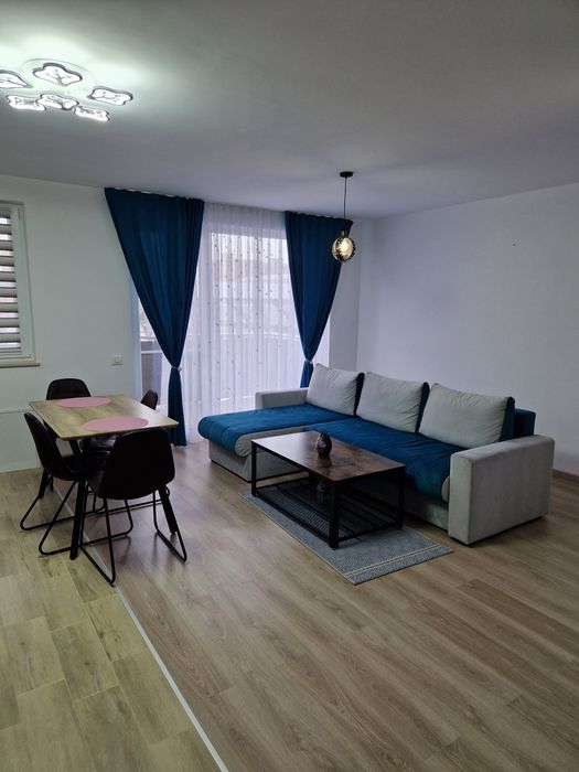 De inchiriat apartament cu 2 camere in Urban Plaza cu parcare și boxa