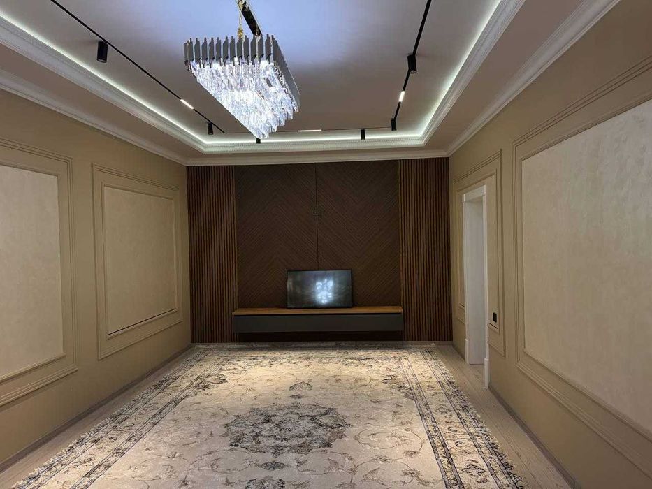 2 хоналик квартира 5 кават кирпичный дом, 6 микр, чинор малл